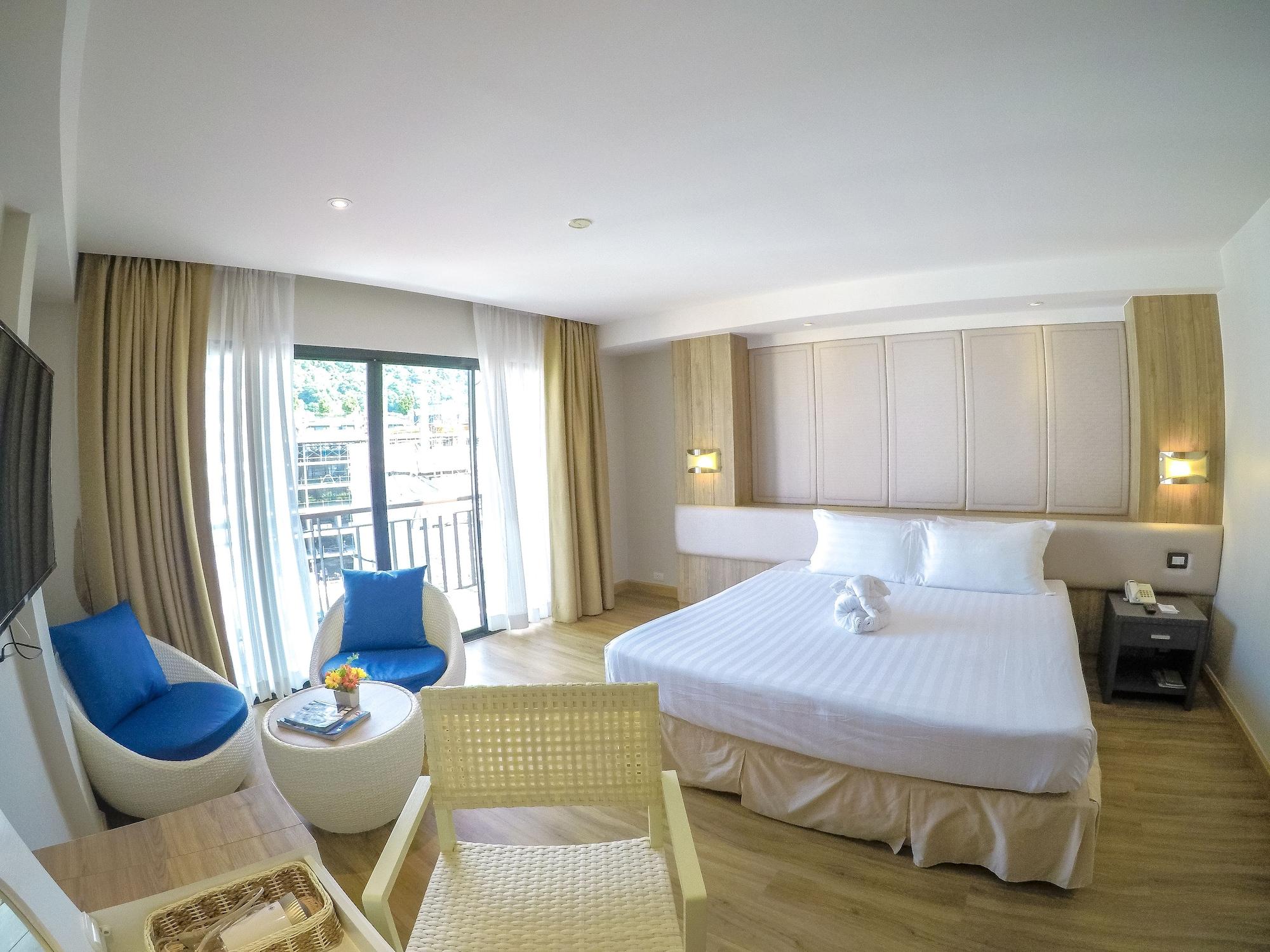 Hiran Residence Patong Esterno foto