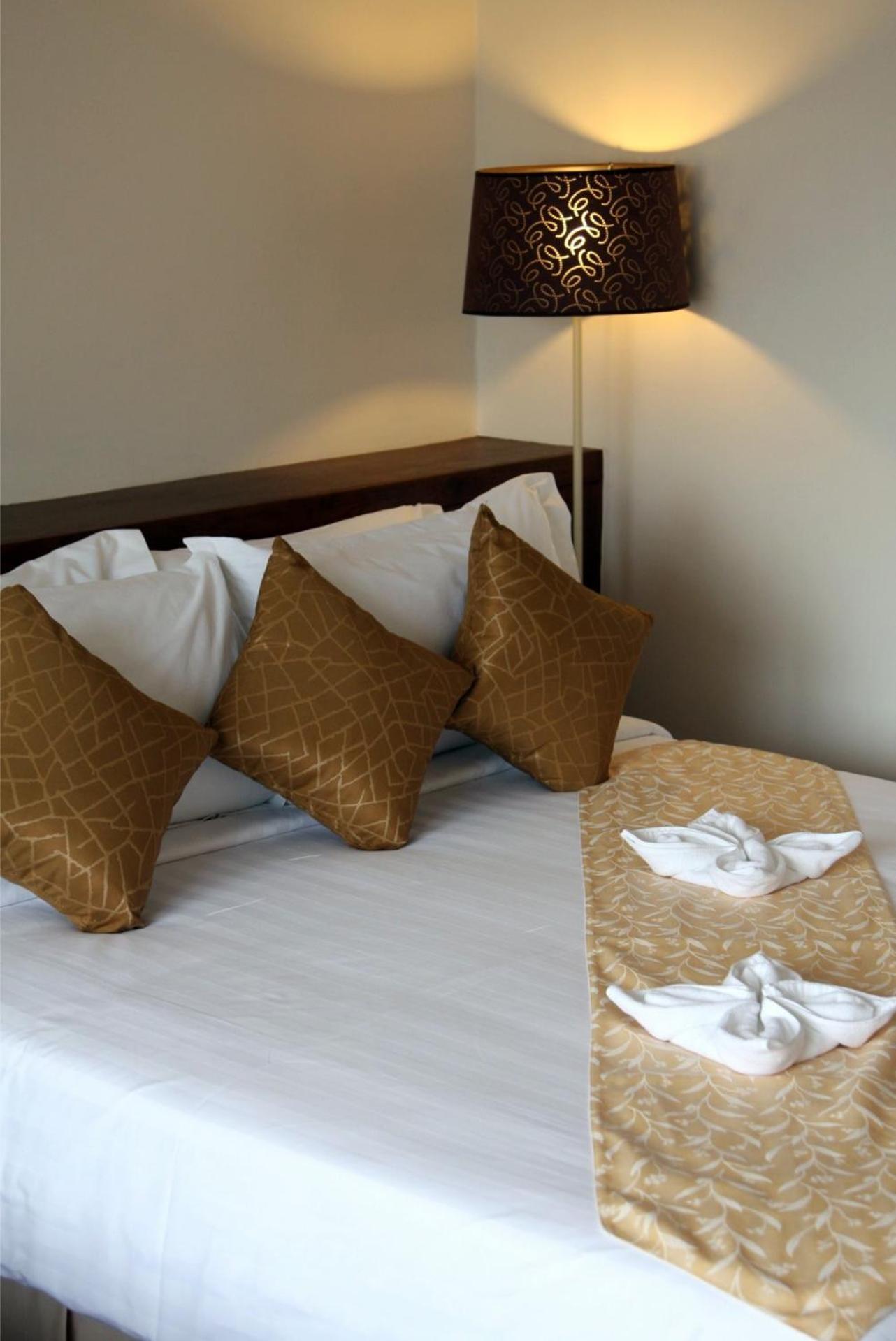 Hiran Residence Patong Esterno foto