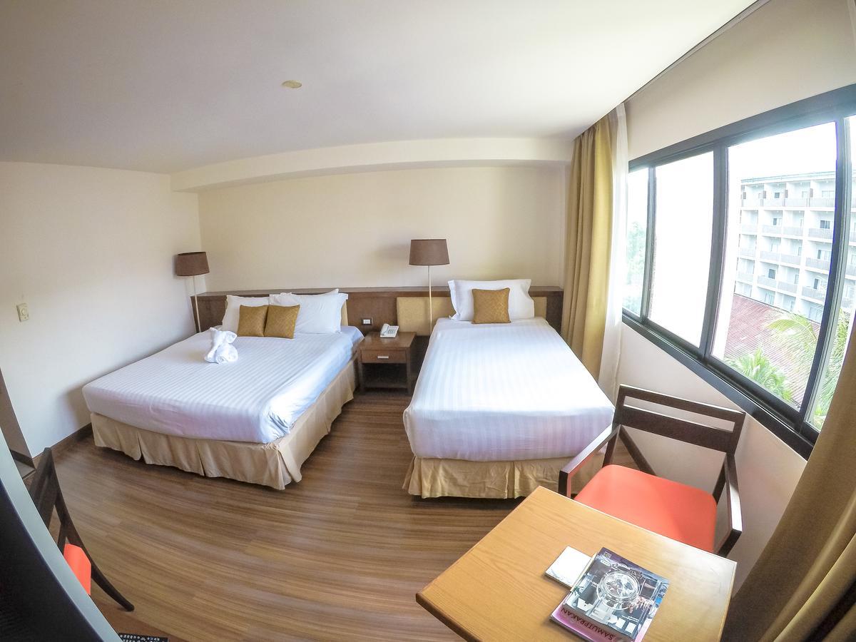 Hiran Residence Patong Esterno foto