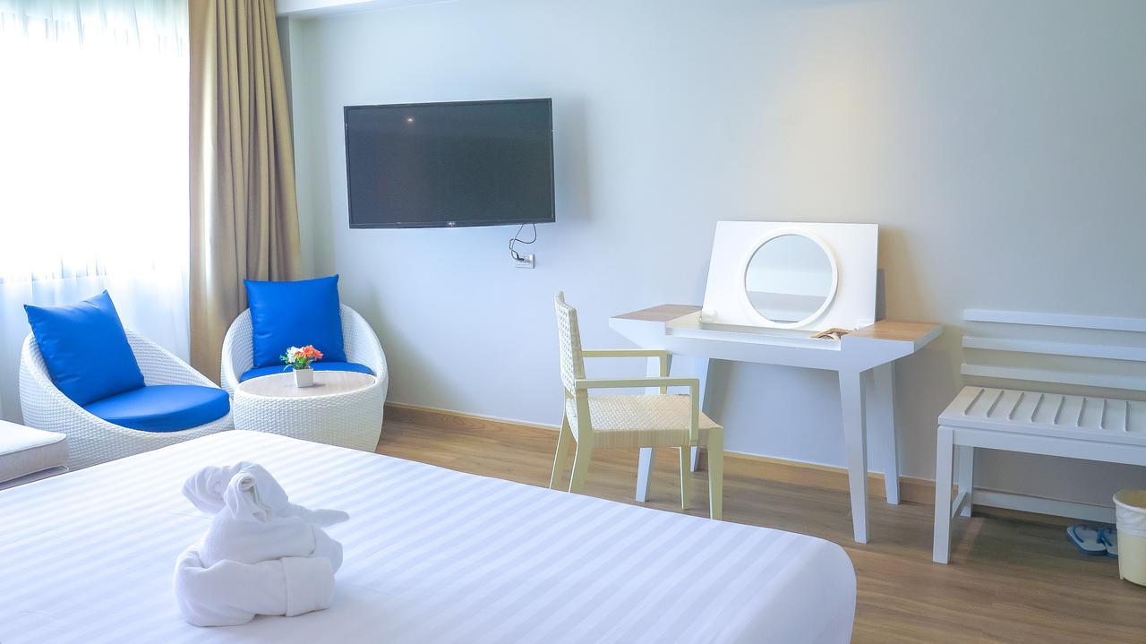 Hiran Residence Patong Esterno foto