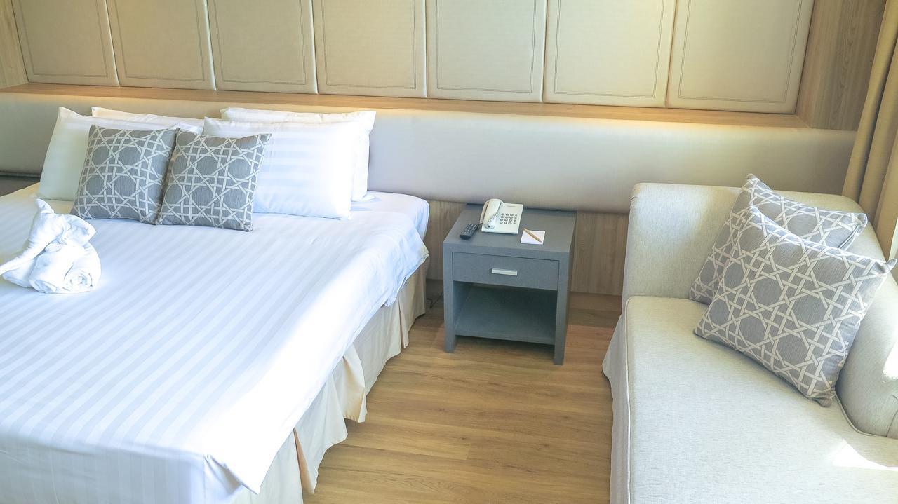 Hiran Residence Patong Esterno foto