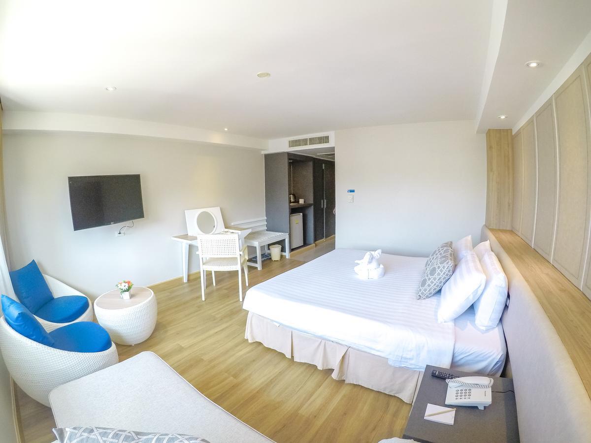 Hiran Residence Patong Esterno foto