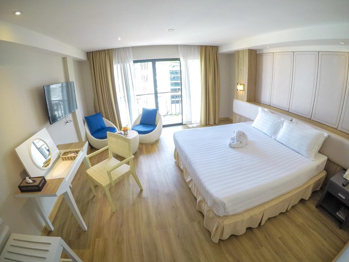 Hiran Residence Patong Esterno foto